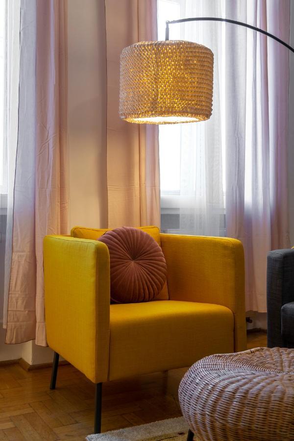 Cozy Home By Bella In The Heart Of Budapest Extérieur photo